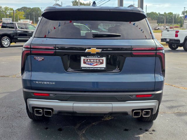 Used 2026 Chevrolet Traverse LT FWD image 10