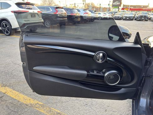 Used 2015 MINI Cooper S image 18