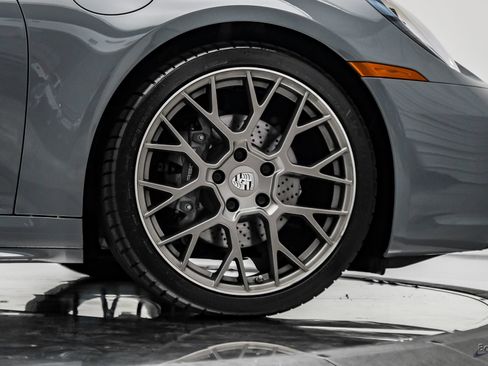 Used 2024 Porsche 911 Carrera RWD image 88