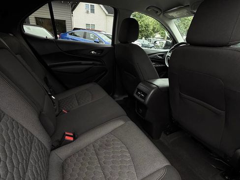 Used 2018 Chevrolet Equinox LT image 23