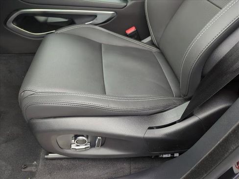 Used 2025 Jaguar F-PACE R-Dynamic S AWD/4WD image 12