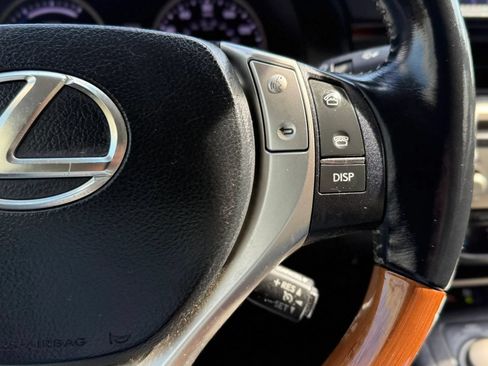 Used 2013 Lexus ES 300h w/ Luxury Pkg FWD image 15