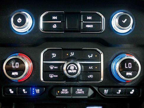 Used 2023 GMC Yukon XL SLT w/ SLT Luxury Package AWD/4WD image 88