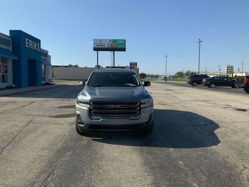 Used 2023 GMC Acadia AT4 w/ Technology Package AWD/4WD image 3