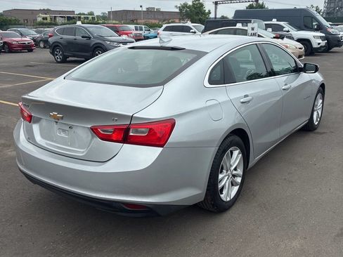 Used 2017 Chevrolet Malibu LT FWD image 5