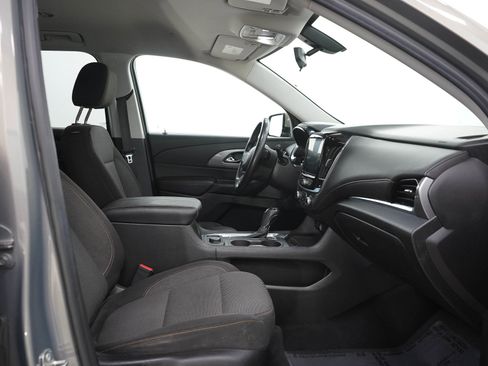 Used 2018 Chevrolet Traverse LT AWD/4WD image 14