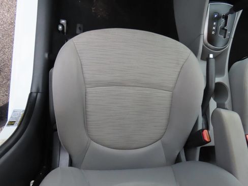 Used 2016 Hyundai Accent SE image 44