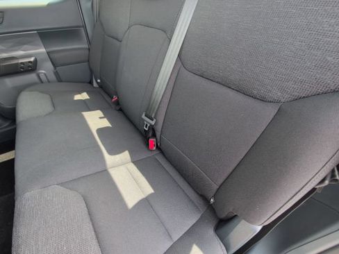 Used 2025 Ford Maverick XL w/ Equipment Group 102A AWD/4WD image 16