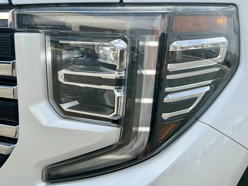 Used 2024 GMC Sierra 1500 SLT w/ SLT Premium Plus Package image 10