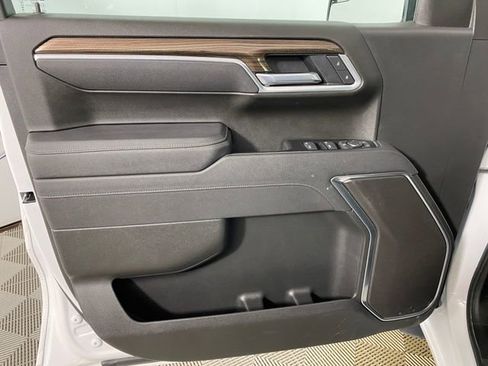 Certified 2026 Chevrolet Silverado 1500 RST AWD/4WD image 11