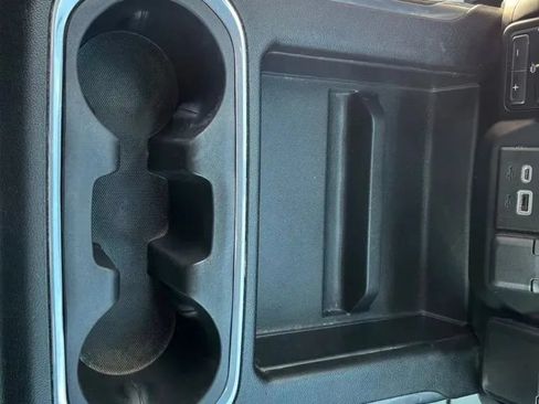 Used 2021 GMC Sierra 1500 AT4 AWD/4WD image 17