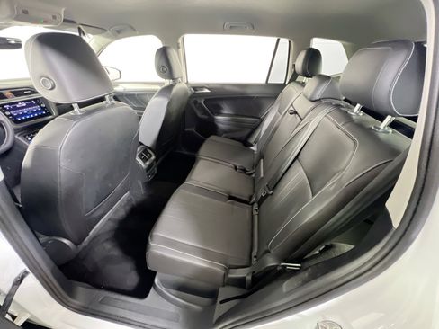 Used 2022 Volkswagen Tiguan SE image 23