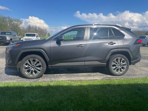 Used 2023 Toyota RAV4 XLE Premium AWD/4WD image 11