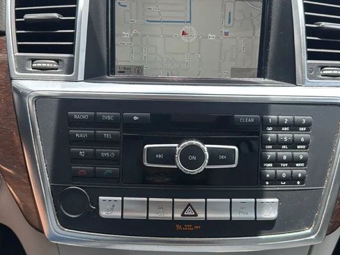 Used 2014 Mercedes-Benz GL 350 BlueTEC 4MATIC image 62