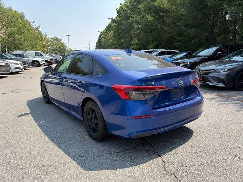 Used 2024 Honda Civic Sport image 4