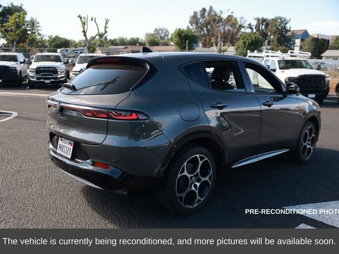 Used 2024 Alfa Romeo Tonale Ti w/ Premium Interior Package image 5