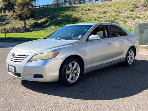 Used 2007 Toyota Camry LE image 9