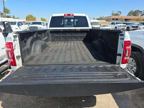 Used 2024 RAM 2500 Laramie AWD/4WD image 9