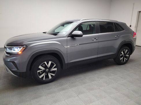 Used 2023 Volkswagen Atlas Cross Sport SE FWD image 2