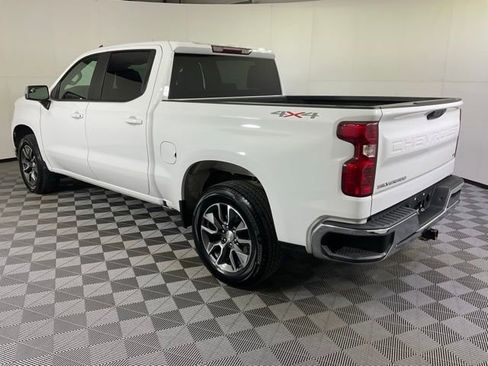 Used 2022 Chevrolet Silverado 1500 LT image 4