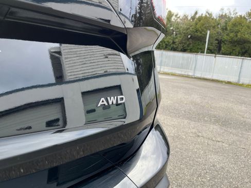 Used 2025 Nissan Rogue SV image 17