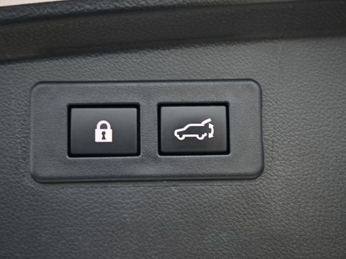 Used 2025 Subaru Outback Onyx Edition AWD/4WD image 16