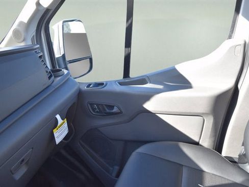 New 2026 Ford Transit 250 148 Medium Roof image 11