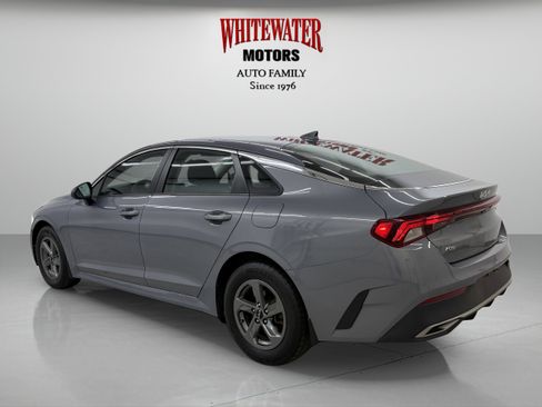 Used 2022 Kia K5 LX FWD image 2
