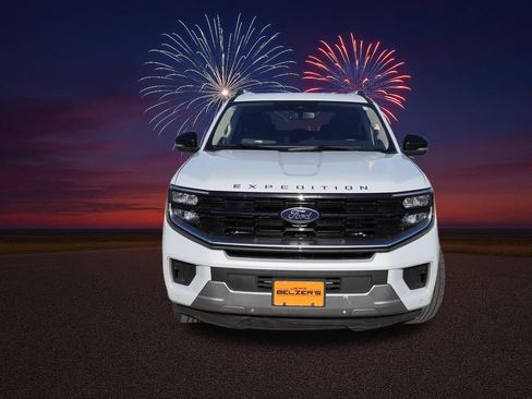 Certified 2025 Ford Expedition Platinum AWD/4WD image 12