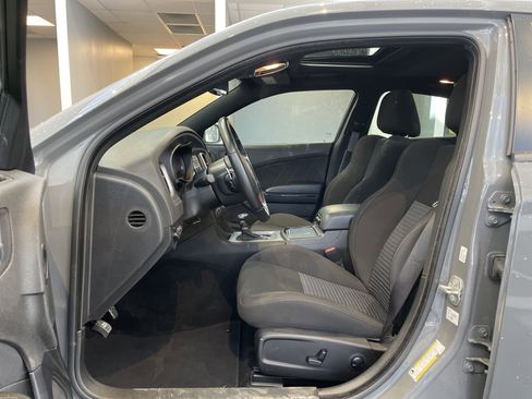 Used 2023 Dodge Charger R/T w/ Blacktop Package image 17