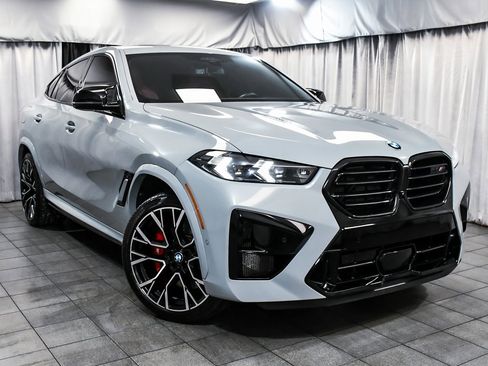 Used 2024 BMW X6 M Competition w/ Executive Package image 3