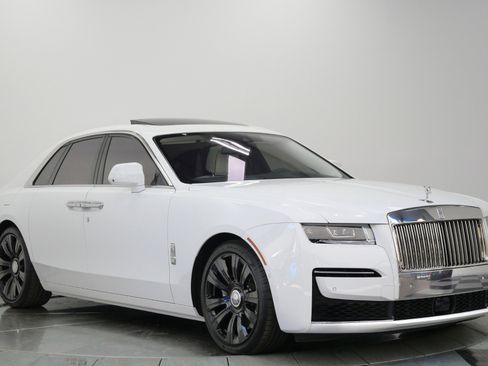 Used 2022 Rolls-Royce Ghost w/ Ghost Package AWD/4WD image 48