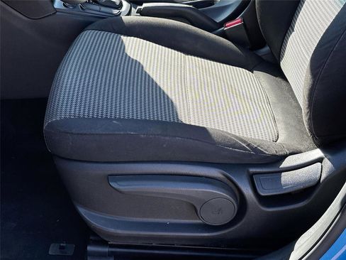 Used 2019 Hyundai Kona SE image 18