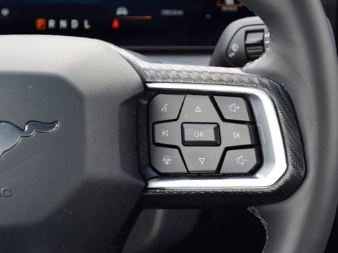 Certified 2025 Ford Mustang Coupe RWD image 10