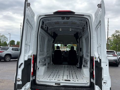 Used 2023 Ford Transit 250 148 High Roof RWD image 8