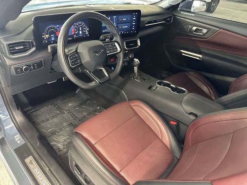 Used 2025 Ford Mustang GT Premium RWD image 21