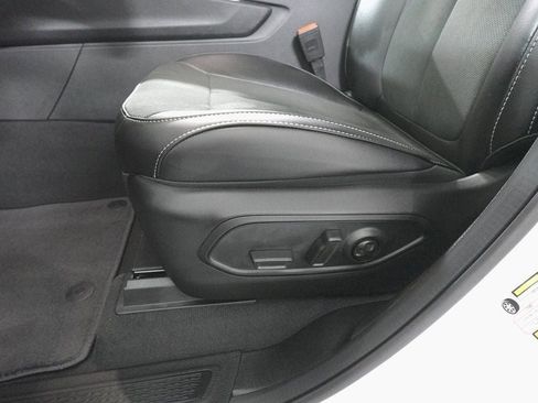 New 2025 Jeep Grand Cherokee L Altitude image 10