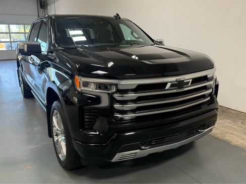 Used 2024 Chevrolet Silverado 1500 High Country AWD/4WD image 5