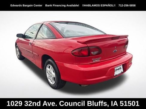 Used 2000 Chevrolet Cavalier Coupe w/ Preferred Equipment Group 1 FWD image 5