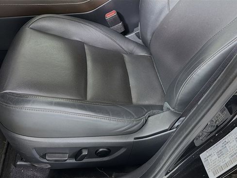 Used 2024 MAZDA CX-30 AWD 2.5 S w/ Premium Package image 23