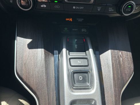 Used 2018 Honda Clarity Touring image 6