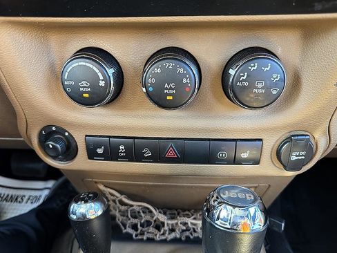 Used 2012 Jeep Wrangler Unlimited Sahara w/ Connectivity Group image 19