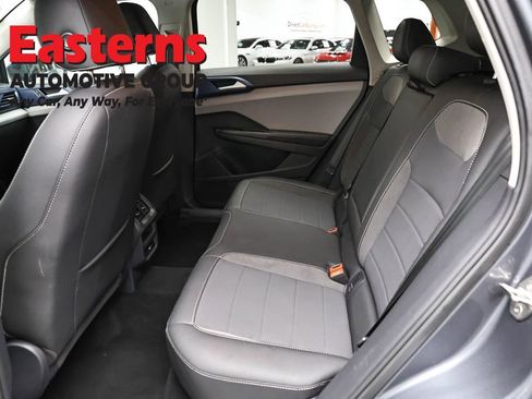 Used 2024 Volkswagen Taos SE FWD image 20