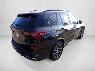 Used 2022 BMW X5 xDrive40i w/ M Sport Package video 4