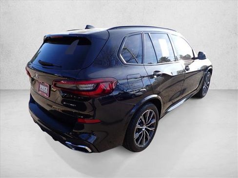 Used 2022 BMW X5 xDrive40i w/ M Sport Package image 4