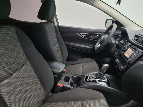 Used 2017 Nissan Rogue Sport SV image 21