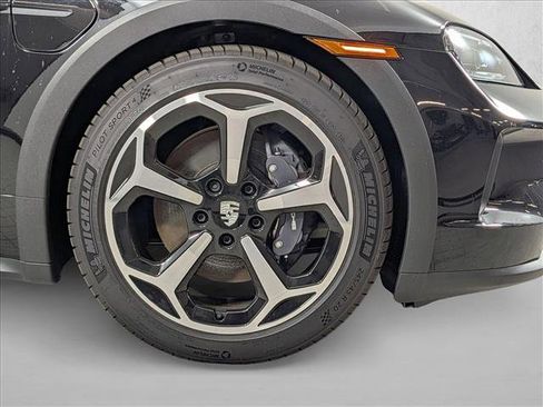 New 2025 Porsche Taycan 4 Cross Turismo image 27