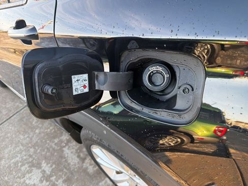 Used 2023 Ford Explorer Platinum w/ Technology Package image 42