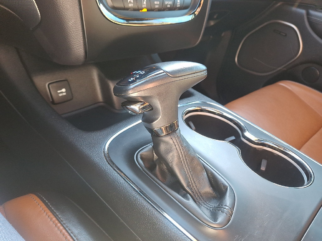 Used 2019 Dodge Durango R/T w/ Technology Group AWD/4WD image 20