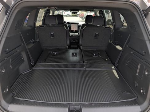 New 2026 GMC Acadia AT4 w/ LPO, Floor Liner Package AWD/4WD image 13